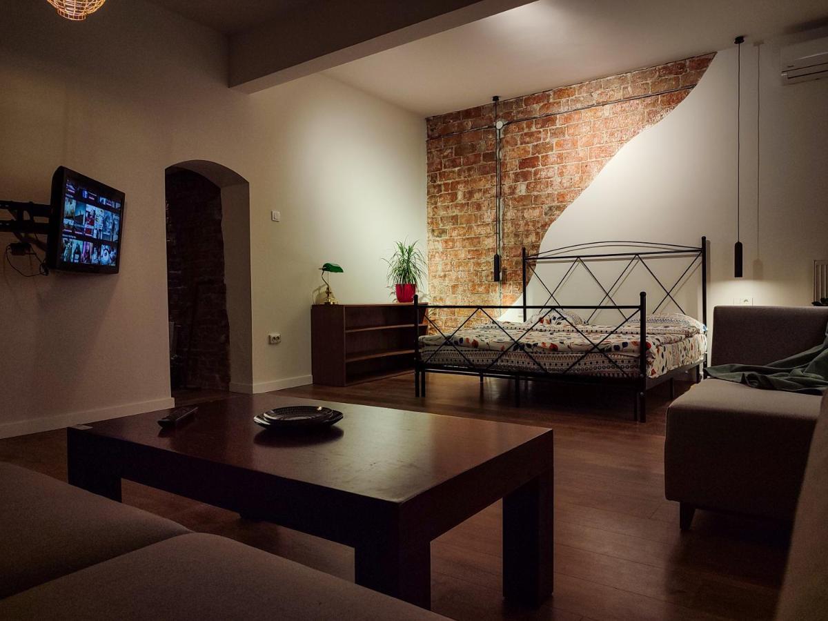 Urban Cozy Retreat Apartman Pristina Kültér fotó